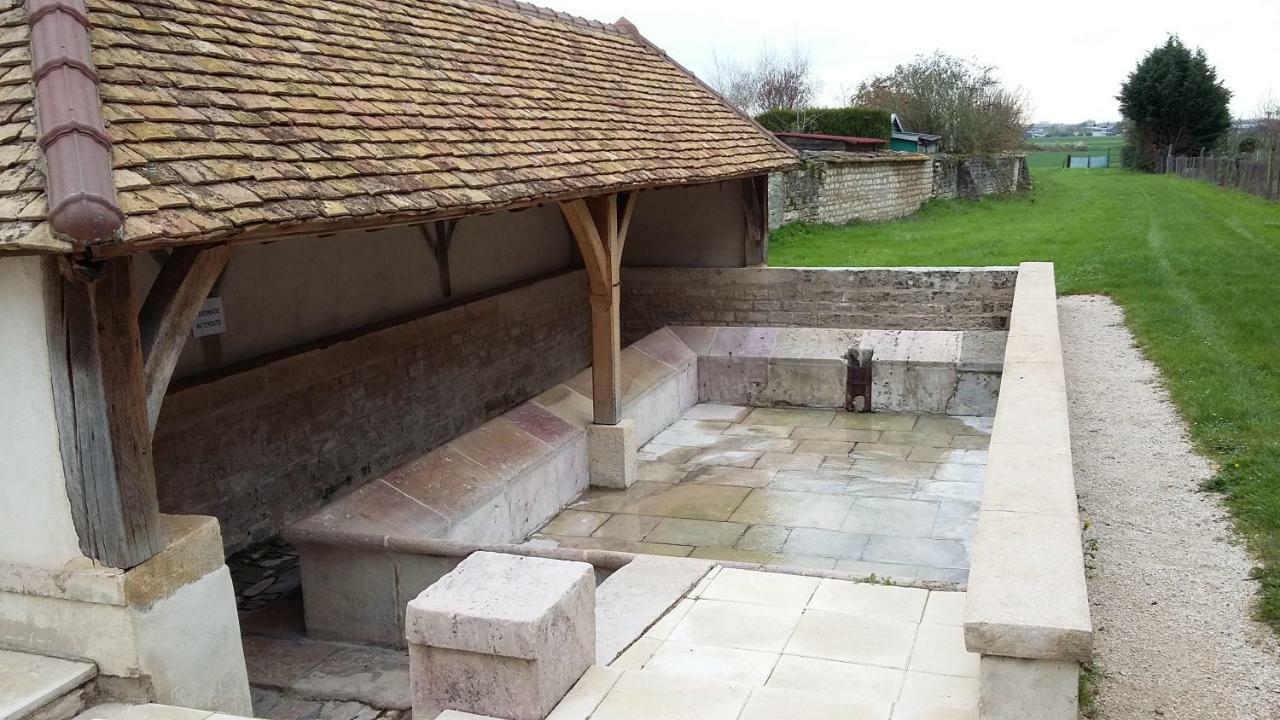 La Chagnelotte Apartment Farges-les-Chalon Luaran gambar